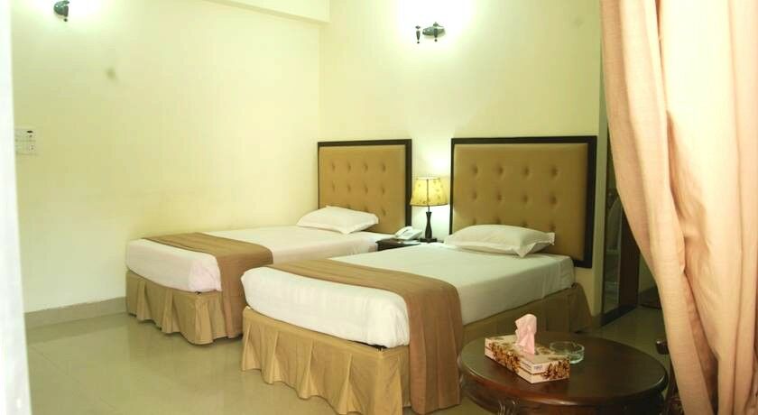 Hotel Ambassador Residency à Chittagong Extérieur photo